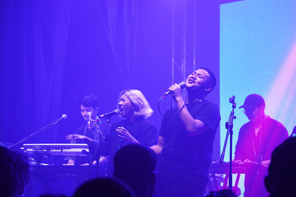 Mantra Futura membuka konser HUT ke-5 Medcom bertajuk 'Hi5 Party, di Bloc Space, Jakarta Selatan, Jumat, 2 Desember 2022 malam.