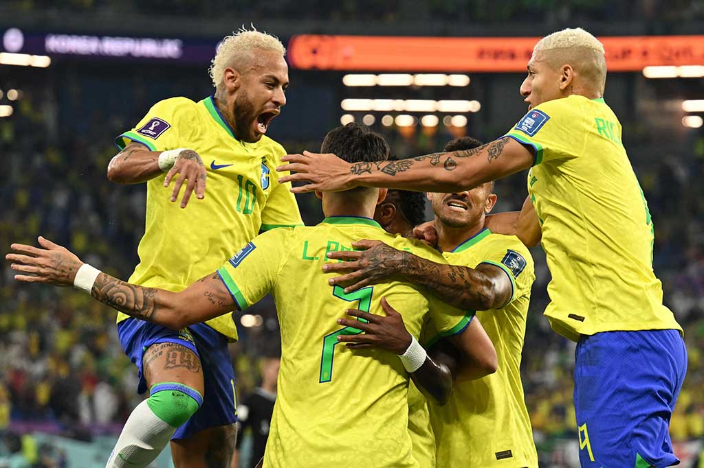 Pada babak pertama, Brasil mengambil inisiatif menyerang terlebih dahulu dan sukses memecah kebuntuan pada menit ke-7 melalui gol yang dicetak oleh Vinicius Junior. Skor berubah menjadi 1-0.
