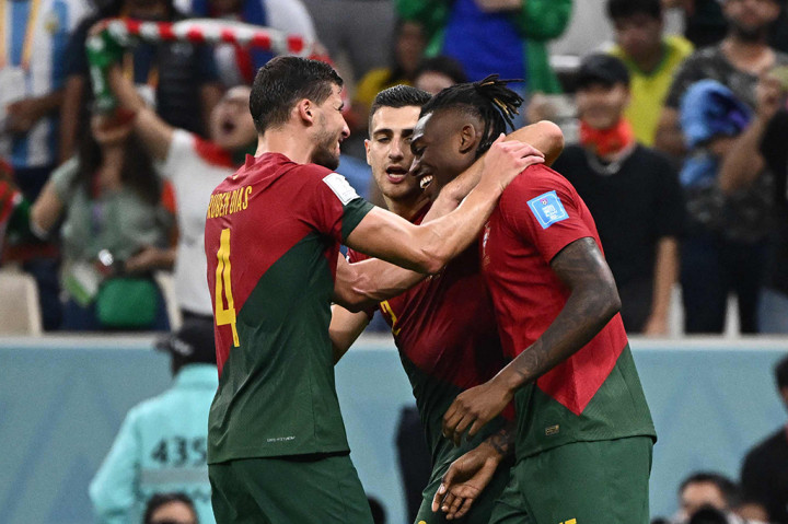 Yann Sommer harus kembali memunggut bola dari gawangnya pada menit ke-90. Kali ini gol dicetak oleh Rafael Leao lewat sepakan terukurnya di dekat garis kotak penalti. Kedudukan menjadi 6-1. Gol tersebut sekaligus mengakhiri pertandingan ini.