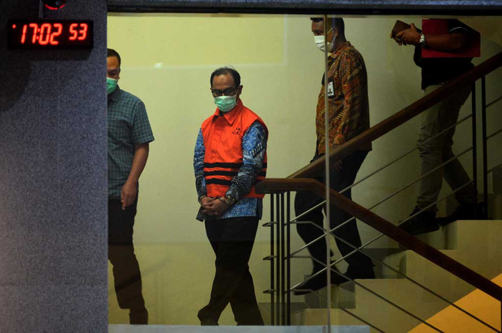 KPK menahan Hakim Agung Gazalba Saleh terkait kasus dugaan suap pengurusan kasasi tindak pidana pemalsuan akta dengan terdakwa Budiman Gandi Suparman selaku pengurus Koperasi Intidana. 