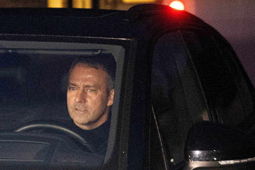 Mereka ditangkap karena dituding membentuk kelompok teroris pada akhir November tahun lalu. Tujuan pembentukan kelompok itu ialah mengganti pemerintahan yang ada di Jerman. “Mereka ingin menggantinya dengan pemerintahan mereka sendiri,” sambung jaksa.