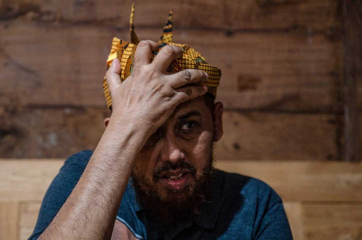 Umar Patek meminta maaf kepada korban Bom Bali I. Dia mengaku menyesal atas tindakannya yang menewaskan ratusan orang tersebut. Permintaan maaf tersebut dia sampaikan sambil menangis.