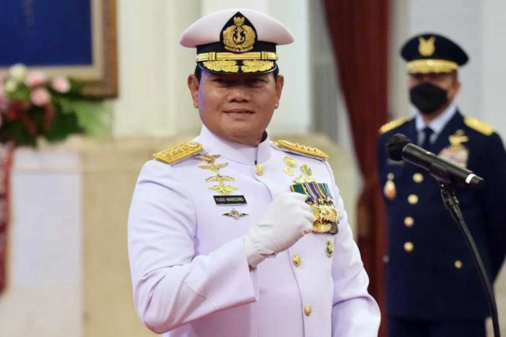 Sebelum menggantikan Jenderal Andika Perkasa sebagai Panglima TNI, Yudo Margono menjabat sebagai Kepala Staf Angkatan Laut (KSAL). Yudo menjabat sebagai KSAL sejak Mei 2020 menggantikan Laksamana Siwi Sukma Adji.