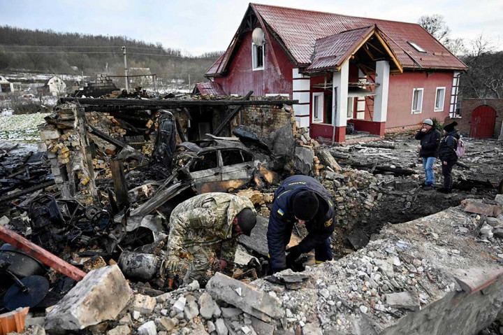 Perusahaan energi Ukraina DTEK mengatakan pemutusan  layanan listrik akan berlangsung di Kyiv menyusul serangan Rusia.