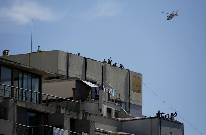 Namun ternyata mereka hanya terbang di atas rute yang direncanakan sebelum kembali ke kompleks pelatihan AFA.