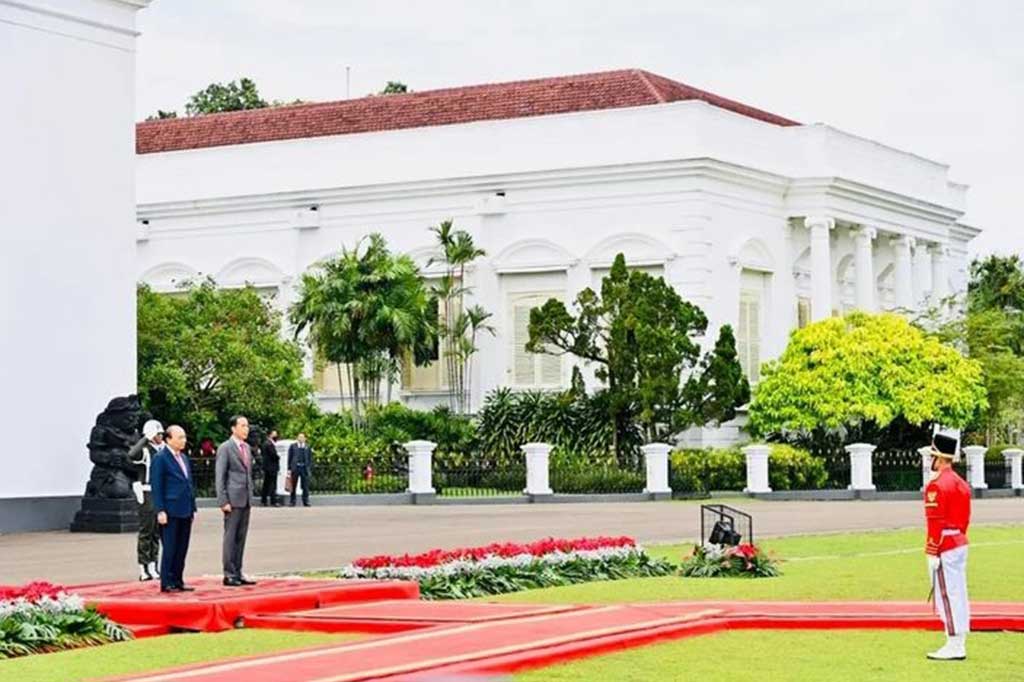 Presiden Vietnam bersama delegasi terbatas tiba di Istana Bogor sekitar pukul 10.00 WIB. Kedatangan Kepala Pemerintahan Vietnam tersebut turut diiringi oleh Pasukan Satria Nusantara, Pasukan Berkuda, dan Korps Musik Pasukan Pengamanan Presiden (Paspampres).