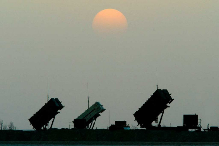 Amerika Serikat pada Rabu, 21 Desember 2022 waktu setempat mengatakan akan mengirimkan bantuan sistem pertahanan udara Patriot canggih untuk membantu Ukraina melawan serangan udara tanpa henti Moskow.