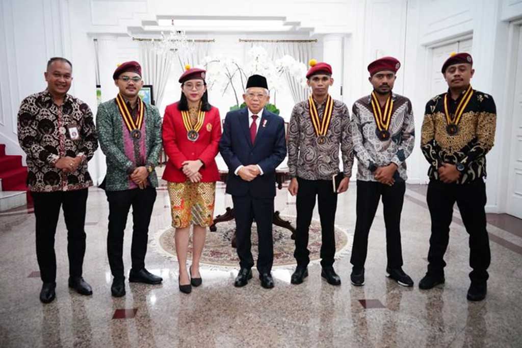 Generasi muda, lanjut Ma'ruf, merupakan pewaris bangsa ke depan. Salah satu peran nyata yang dapat diberikan oleh generasi muda dalam menyongsong Indonesia Emas 2045 adalah memberi inspirasi kepada generasi muda lainnya untuk belajar dan berkarya sebaik mungkin. 