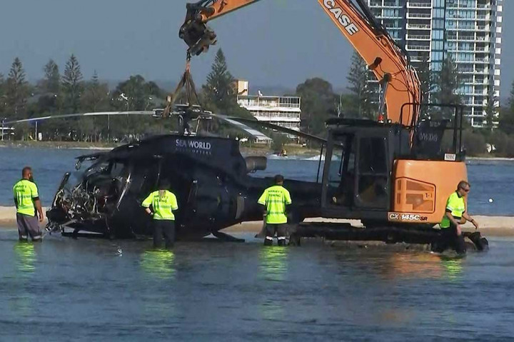 Kecelakaan tersebut mengakibatkan empat orang tewas. Satu pasangan asal Inggris termasuk di antara korban tewas, sementara tiga orang lainnya dalam kondisi kritis.