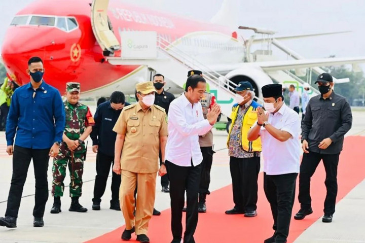 Selanjutnya, Presiden Jokowi diagendakan melanjutkan perjalanan ke Pasar Wisata, Pasar Bawah, Kota Pekanbaru, untuk meninjau aktivitas perdagangan.