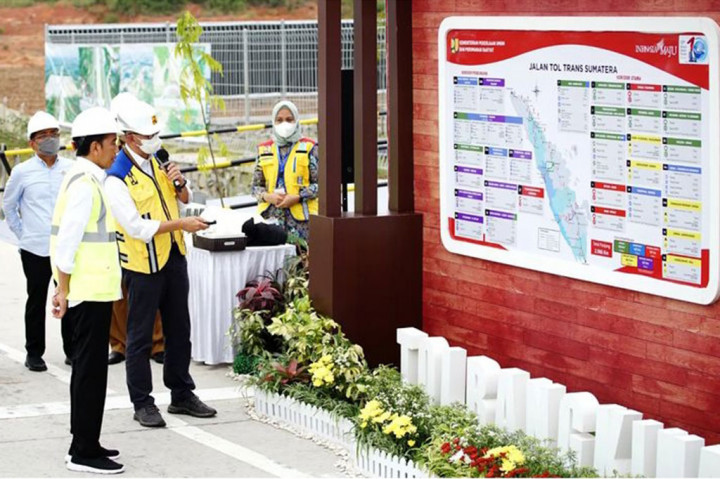 Dalam keterangannya kepada awak media, Presiden berharap dengan selesainya Jalan Tol Pekanbaru-Bangkinang dapat meningkatkan daya saing produk-produk daerah dan menciptakan titik perkembangan ekonomi baru.