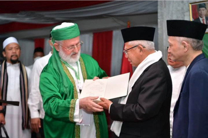 Wakil Presiden Ma'ruf Amin menghadiri Haul Al Maghfurlah Mama KH. TB. Muhammad Falak Abbas ke-51, di Bogor, Jawa Barat, Sabtu, 7 Januari 2023 malam.