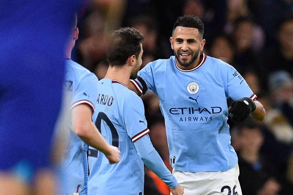 Kesengsaraan Chelsea diperparah pada menit ke-85 ketika Mahrez mencetak gol dari titik putih setelah Kalidou Koulibaly melanggar Foden. 