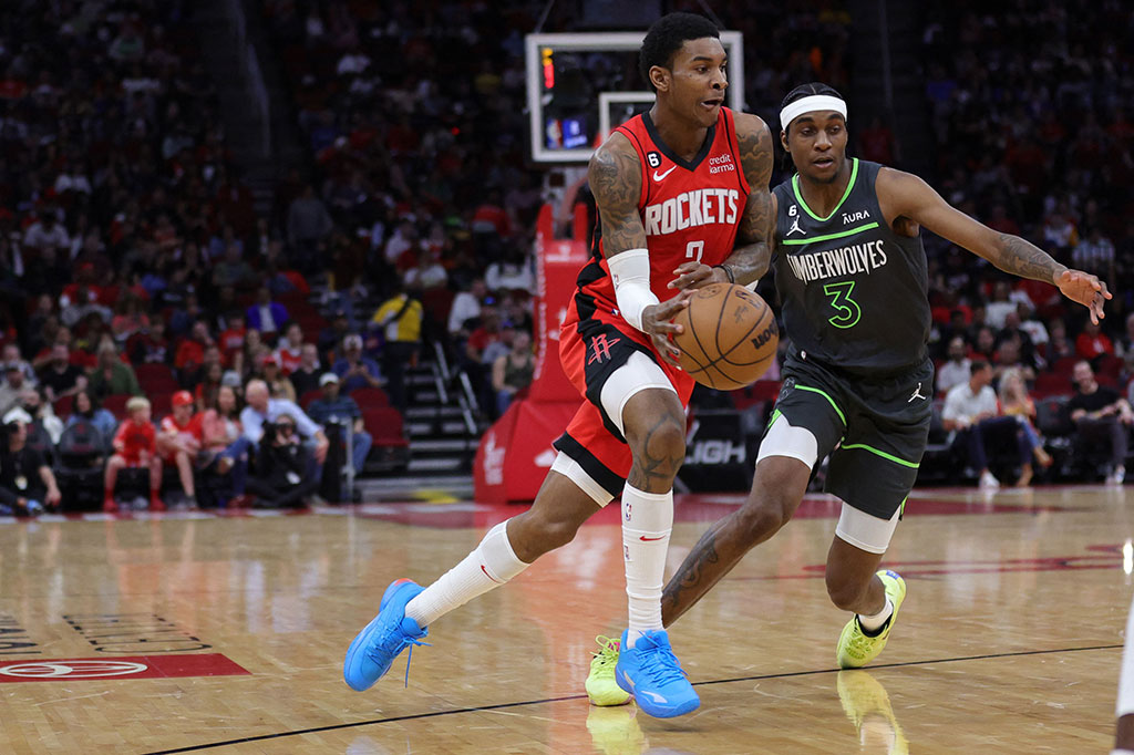 Tuan rumah dipimpin Kevin Porter Jr. yang mencetak 25 poin, Alperen Sengun menambahkan 18 poin, Kenyon Martin Jr. memperoleh 12 poin, dan Eric Gordon mendapat 11 poin.