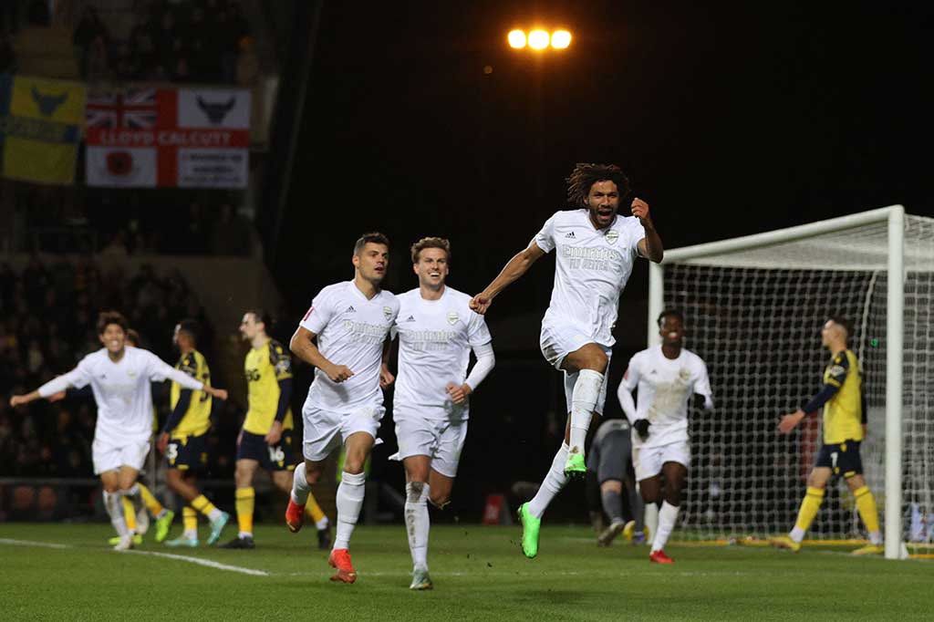Arsenal baru bisa memecah kebuntuan di babak kedua atau menit ke-63. Sebuah tendangan bebas Fabio Vieira disambut dengan sundulan Mohamed Elneny untuk membuat tim asuhan Mikel Arteta tersebut unggul 1-0.