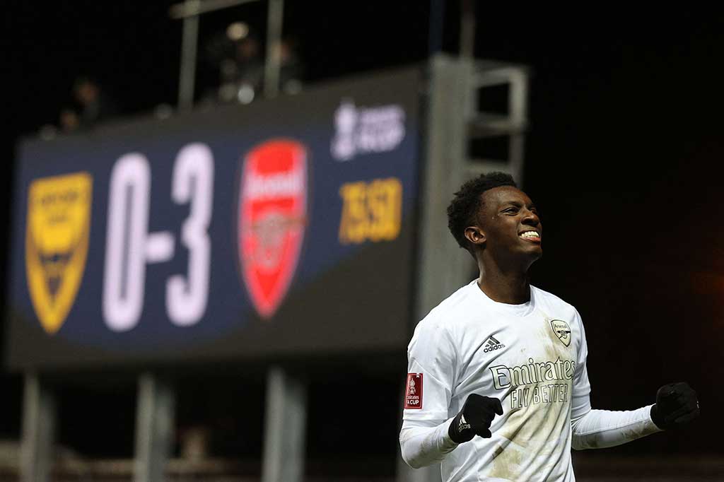 Pada menit ke-76. Arsenal kembali mencetak gol, Nketiah melesakkan brace setelah menuntaskan bola umpan Gabriel Martinelli. Skor 3-0 bertahan hingga laga usai.