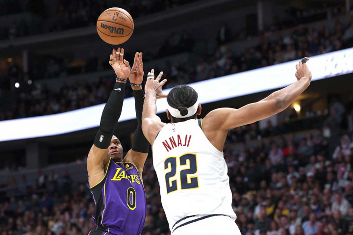 Russell Westbrook memimpin Lakers dengan 25 poin, sementara Thomas Bryant menambahkan 17 poin dan 10 rebound, tetapi ini tak cukup menghindarkan terhentinya kemenangan lima pertandingan berturut-turut Los Angeles Lakers.