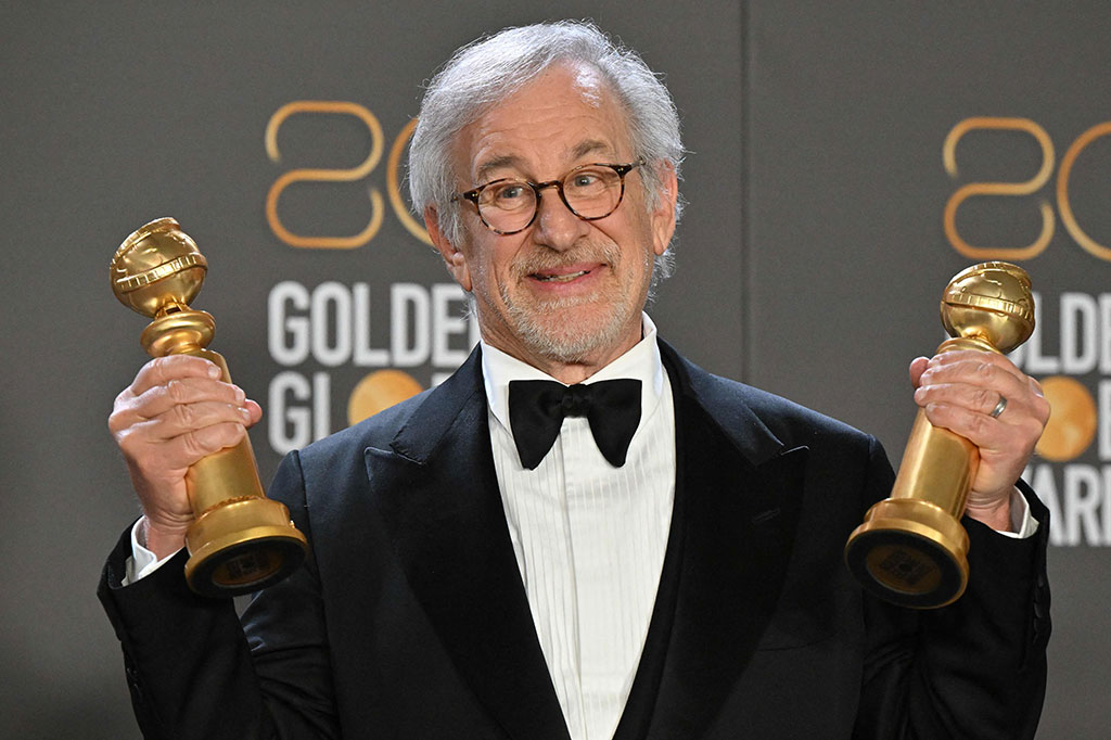 Steven Spielberg memenangkan Golden Globe Awards untuk drama terbaik dan sutradara terbaik lewat film
