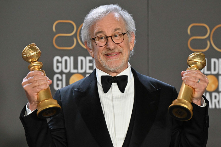 Steven Spielberg memenangkan Golden Globe Awards untuk drama terbaik dan sutradara terbaik lewat film