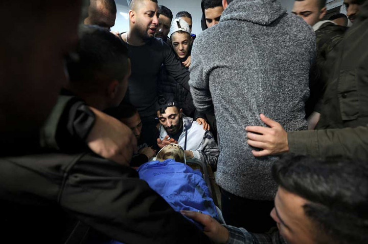 Ahmad Amer Salim Abu Junaid mengalami luka serius pada Rabu pagi setelah ditembak di bagian kepala oleh pasukan Israel selama penyerbuan militer di kamp pengungsi Balata, Kota Nablus.