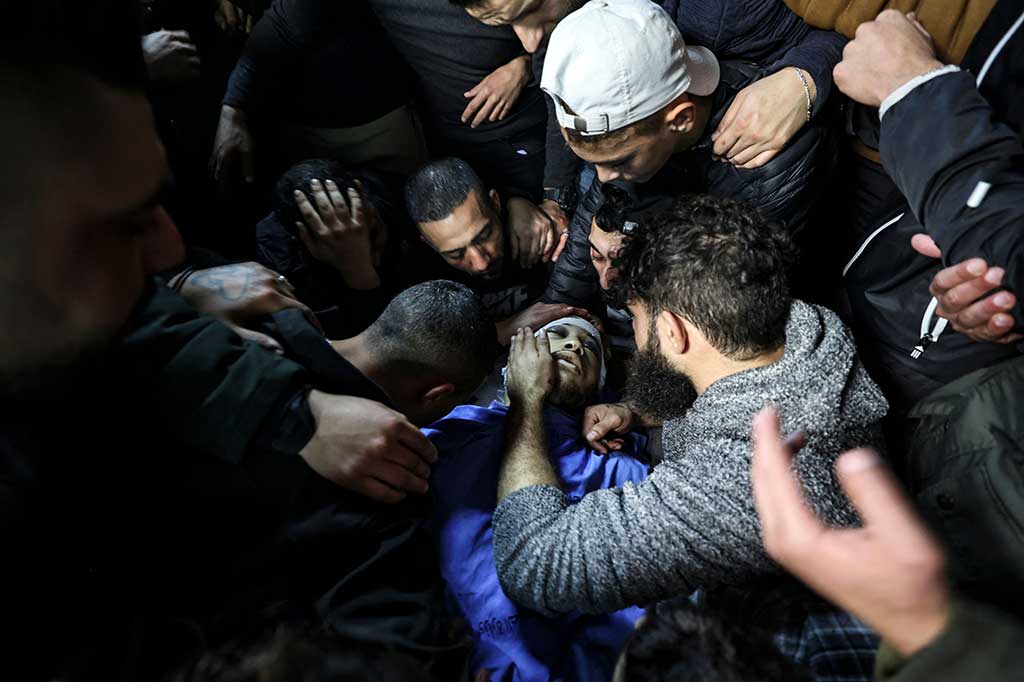 Abu Junaid awalnya dipindahkan ke Rumah Sakit Rafidia Nablus sebelum meninggal karena luka-lukanya beberapa jam kemudian.