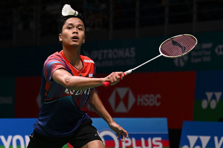 Tunggal putra Indonesia Anthony Sinisuka Ginting terhenti di perempat final Malaysia Open 2023, Jumat, 13 Januari 2023. Ginting takluk dari pemain non unggulan asal Jepang, Kanta Tsuneyama.