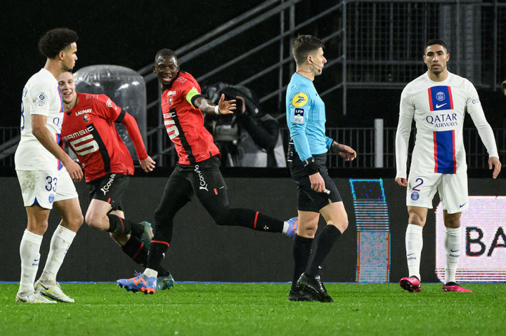 Rennes berhasil membuka keunggulan pada menit ke-65 lewat sepakan kaki kiri Hamari Traore.