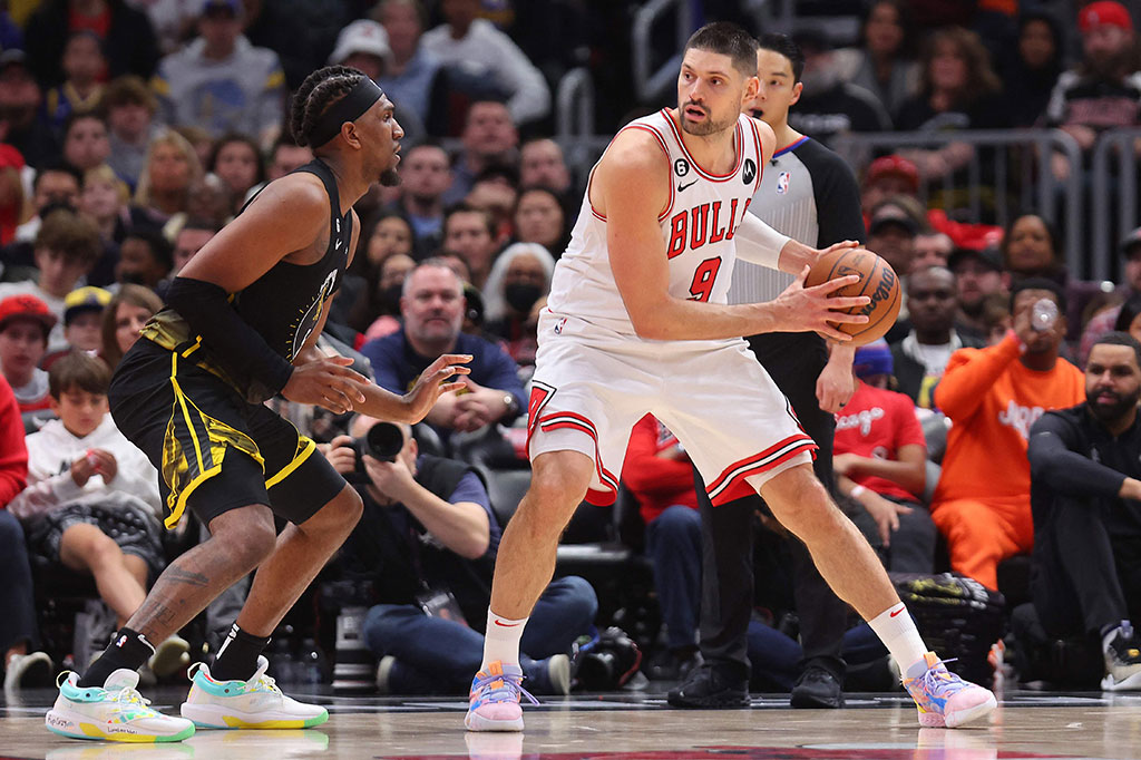 Vucevic, pada laga tersebut juga mengemas 13 rebound dan empat assist. Apa yang dibukukan Nikola Vucevic pada laga tersebut merupakan yang terbaik dalam kariernya.
