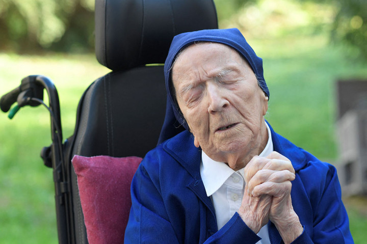 Randon, yang dikenal sebagai Sister Andre, lahir di Prancis selatan pada 11 Februari 1904, ketika Perang Dunia I masih satu dekade lagi.