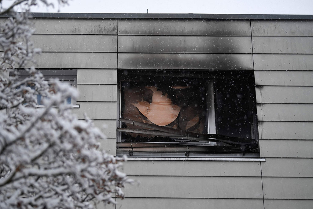 Kebakaran melanda sebuah panti jompo untuk warga dengan masalah kejiwaan di barat daya Jerman, Selasa, 17 Januari 2023 waktu setempat. Sedikitnya tiga orang tewas akibat peristiwa tersebut