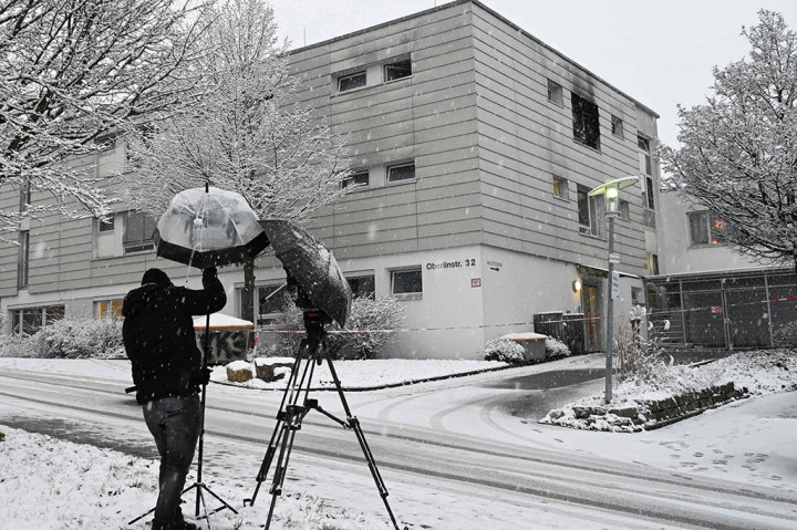 Juru bicara polisi menambahkan bahwa dari puluhan korban yang terluka, dua di antaranya menderita luka serius. 