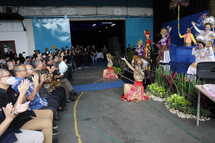 Acara syukuran yang mengambil tema 'Meneguhkan Kebangsaan' tersebut dihadiri oleh jajaran petinggi Media Group Network (MGN) dan karyawan. MI/Ramdani