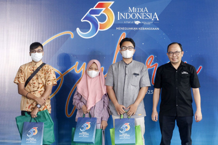 Media Indonesia juga memberikan bantuan pendidikan kepada keluarga almarhum karyawan dari Media Indonesia, pemberian penghargaan untuk mitra kerja redaksi, penghargaan & apresiasi pelanggan Media Indonesia, serta kegiatan quiz dan juga doorprize untuk karyawan Media Indonesia. 