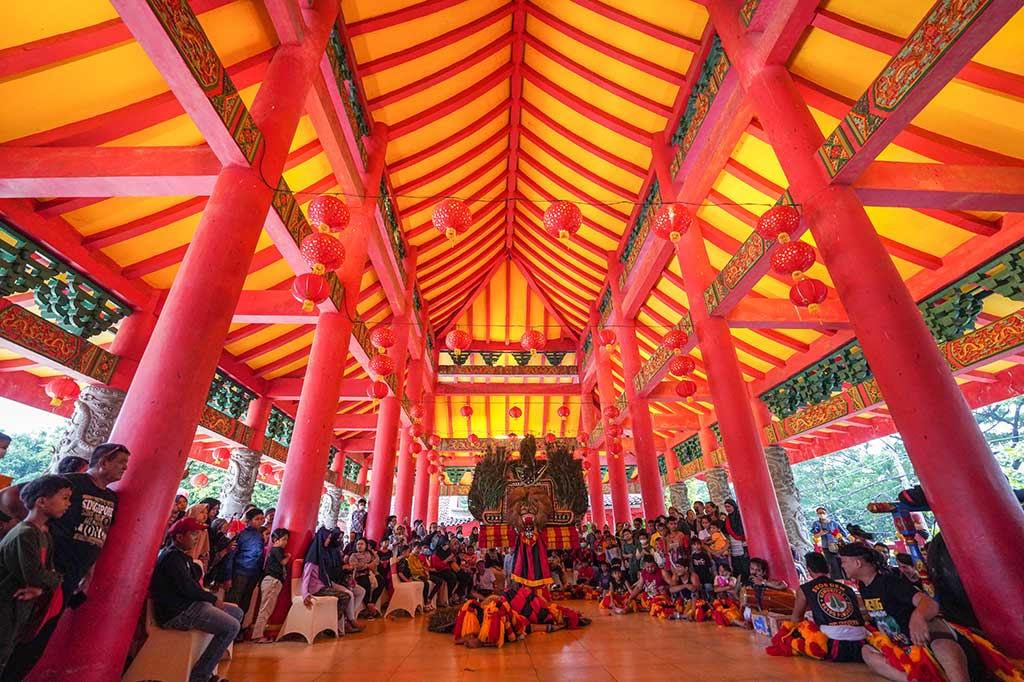 Manajemen klenteng menargetkan jumlah kunjungan orang, baik yang untuk beribadah maupun berwisata sebanyak 10.000 orang dalam jangka waktu 3 hari. 