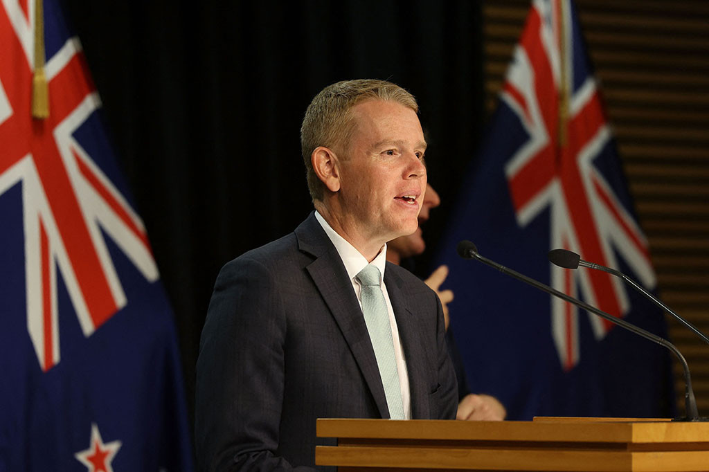 Hipkins akan bertugas untuk menarik kembali suara pemilih menjelang pemilihan umum pada Oktober.
