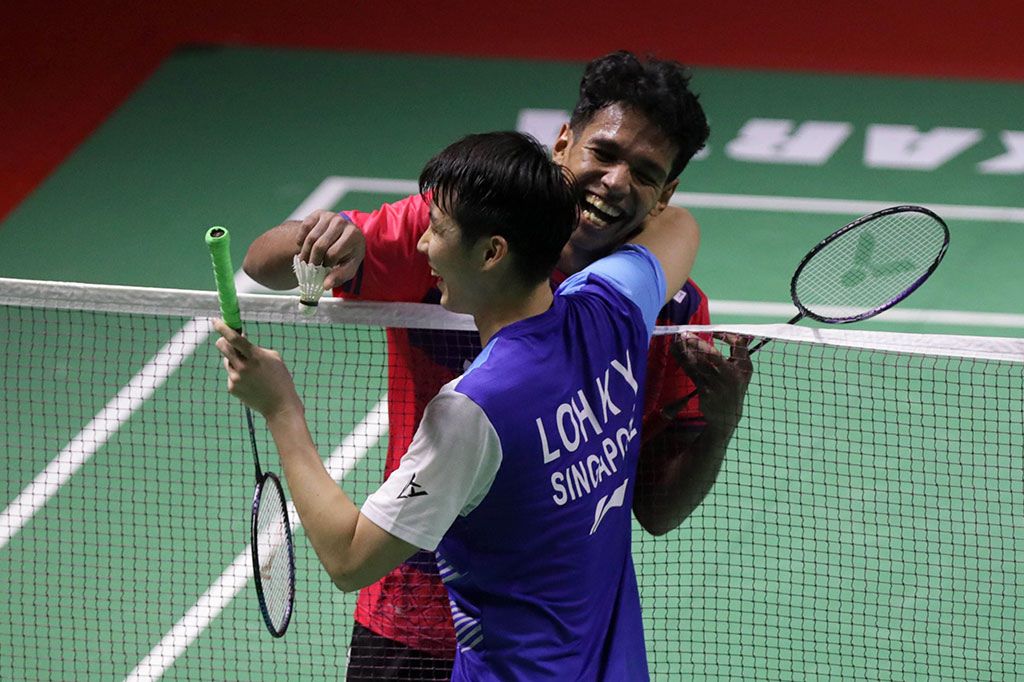 Berlaga di Istora Gelora Bung Karno (GBK), Senayan, Jakarta, Chico menang atas Loh dengan skor 21-18, 21-15.