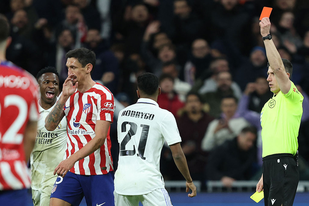 Gol ini memaksa babak 2x15 menit dimainkan, dan babak 15 menit pertama tim tamu kehilangan Stefan Savic pada menit ke-99 yang terkena kartu merah.