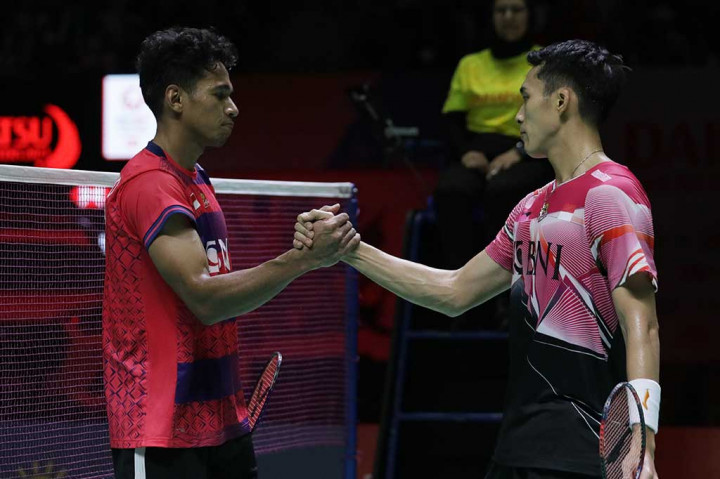  Jojo, sapaan akrabnya juara setelah melalui perseteruan dengan rekan senegara Chico Aura Dwi Wardoyo di Istora Senayan, Jakarta, Minggu, 29 Januari 2023.