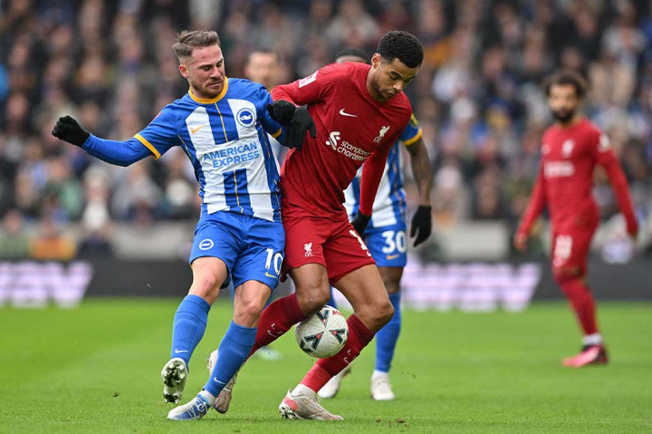 Liverpool tersingkir dari Piala FA musim 2022/23 setelah menelan kekalahan 1-2 dari Brighton & Hove Albion Holders dalam pertandingan babak kelima di The American Express Community Stadium pada Minggu, 29 Januari 2023 malam WIB