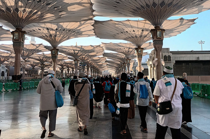 Antusiasme jemaah yang ikut umrah pascapandemi cukup menggembirakan. Setelah beberapa waktu terkendala oleh pandemi, akhirnya para jemaah bisa kembali normal melaksanakan ibadah umrah.