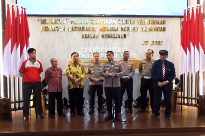 Fadil menambahkan sejumlah ahli akan dilibatkan dalam proses rekonstruksi nanti seperti ahli mekanika forensik, ahli fisika forensik, dan para ahli di bidang eksakta lainnya untuk mebantu mengungkap fakta-fakta sesungguhnya terkait kejadian tersebut.