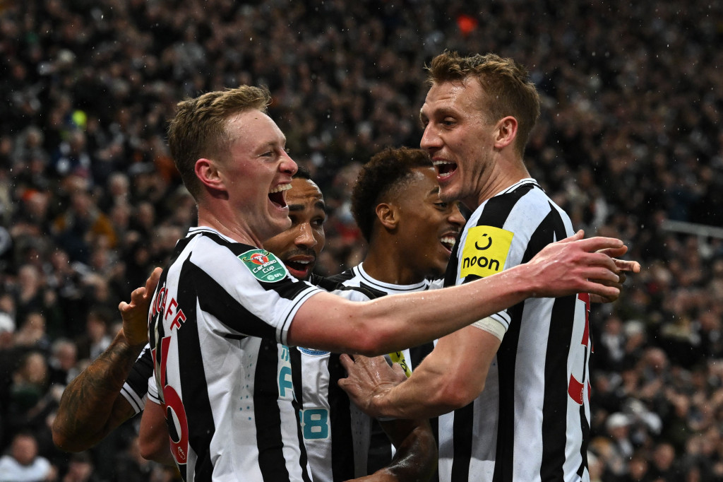 Tuan rumah menggandakan skor pada menit ke-21 lewat gol kedua Sean. Kali ini Miguel Almiron yang memberikan assist ke Sean lewat umpan tariknya dari sisi kiri ke tengah kotak penalti. Sean yang tidak terkawal dengan mudah menendang bola masuk ke gawang dan mengubah skor menjadi 2-0.