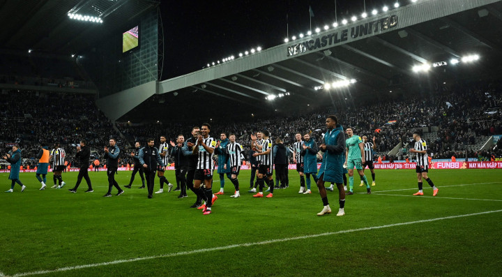 Keunggulan jumlah pemain gagal dimanfaatkan Southampton untuk mencetak gol kedua di sisa waktu. Skor tetap 2-1 dan Newcastle berhak lolos ke partai final. 