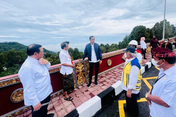 Berdasarkan data dari Kementerian Pekerjaan Umum dan Perumahan Rakyat (PUPR), Jalan Pintas Batas Kota Singaraja-Mengwitani sepanjang 5,68 km tersebut telah dibangun sejak tahun 2018 dengan biaya sebesar Rp396,7 miliar.