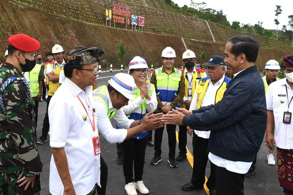 Peresmian jalan tersebut diharapkan dapat memberikan manfaat nyata bagi masyarakat sekitar. Diantaranya adalah mengurangi jarak sebesar 0,87 km, mengurangi waktu tempuh hingga 45 menit, dan mengurangi jumlah tikungan dari sebelumnya sebanyak 50 titik menjadi 9 titik.