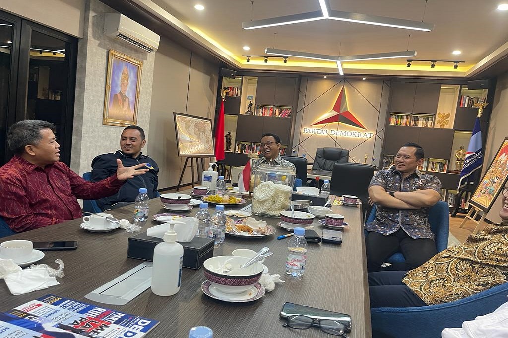 Sementara itu, Anies Baswedan mengucapkan terima kasih atas sambutan hangat dari AHY bersama perwakilan tiga partai koalisi. 