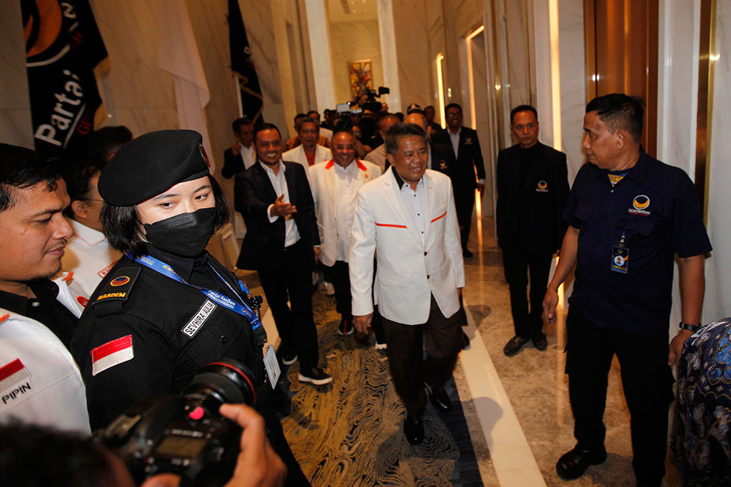 Wakil Ketua Majelis Syura PKS Muhammad Sohibul Iman mengatakan bahwa kunjungan partainya ke NasDem Tower merupakan 'pemanasan' sebelum mendeklarasikan koalisi dengan NasDem dan Demokrat.