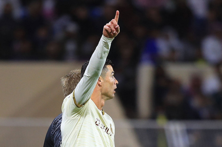 Cristiano Ronaldo akhirnya mencetak gol perdananya untuk Al Nassr pada pertandingan Liga Arab Saudi melawan tuan rumah Al Fateh di Stadion Prince Abdullah bin Jalawi, Jumat, 3 Februari 2023 malam waktu setempat. Pertandingan berakhir imbang dengan skor 2-2.