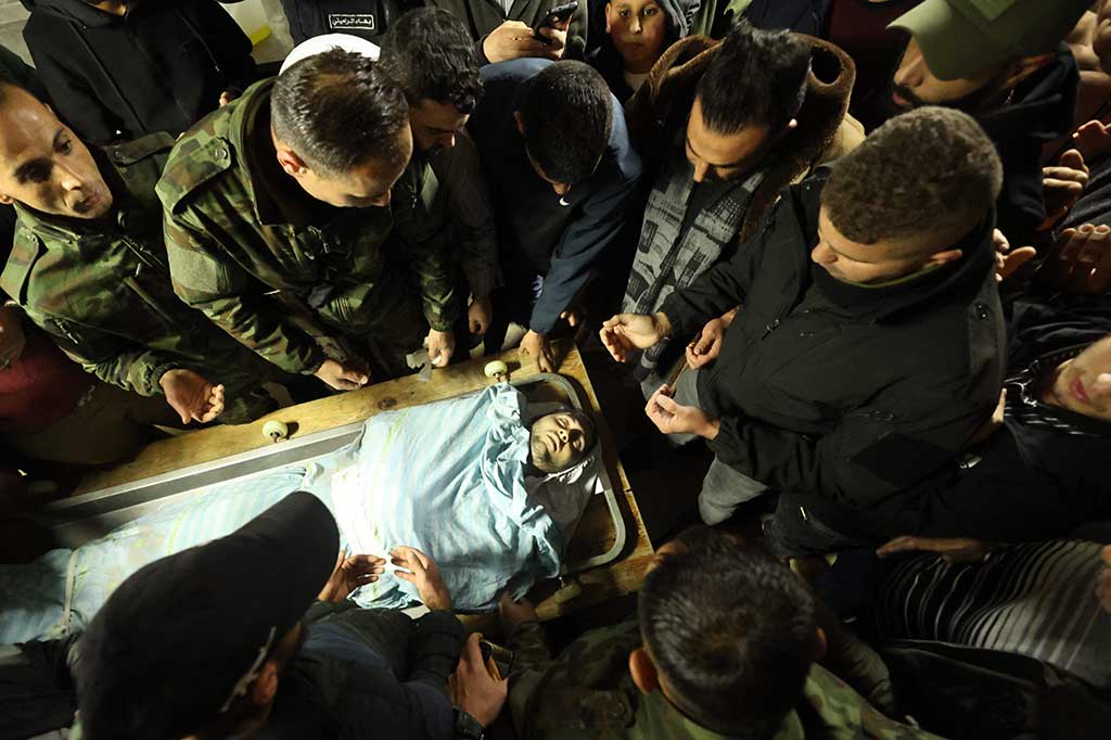 Abdullah Sami Qalalweh, 26, tewas oleh peluru pendudukan Israel di dekat Kota Huwara, selatan Nablus,