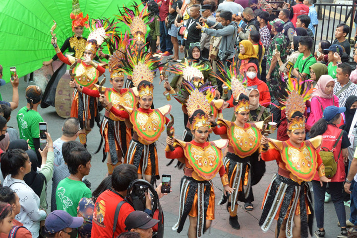 Dalam sambutannya, Wali Kota Bogor Bima Arya Sugiarto berpesan agar kegiatan festival budaya Bogor Street Festival Cap Go Meh yang selalu dibanggakan warga terus berlanjut sebagai simbol persatuan dan keberagaman yang selama ini diperjuangkan pemerintah kota bersama seluruh elemen masyarakat. 